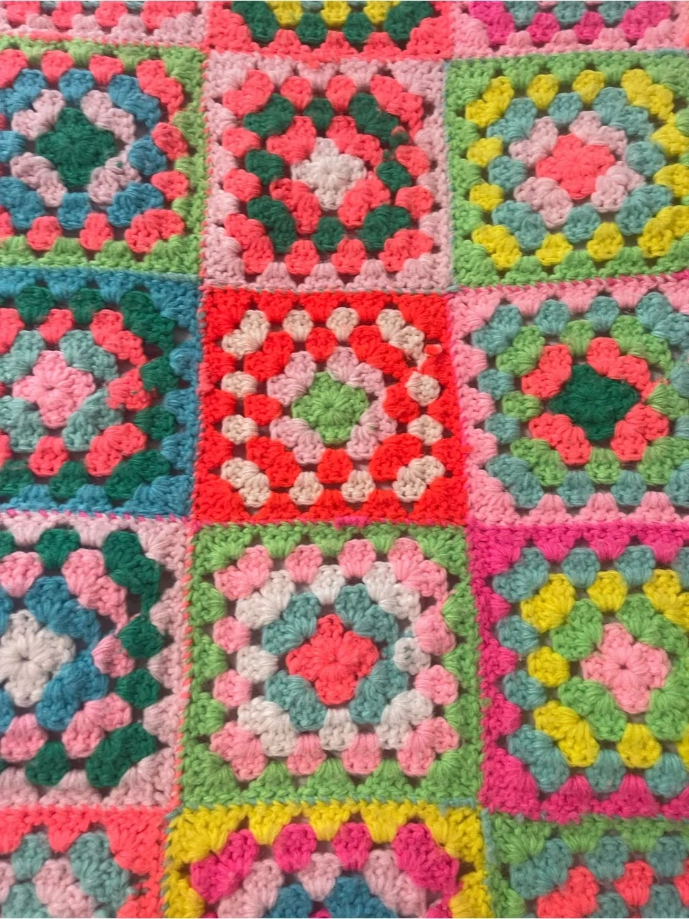 Vintage Granny Hand Crocheted Blanket Squares  Scalloped Border Shell Stitch